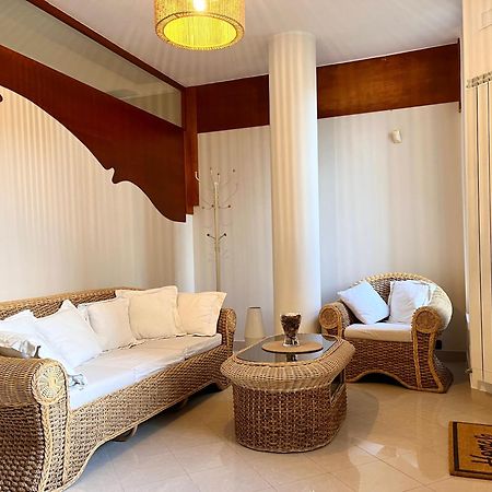 Il Villino B&B - Napoli/Pompei/Sorrento/Costiera Brusciano Exteriér fotografie